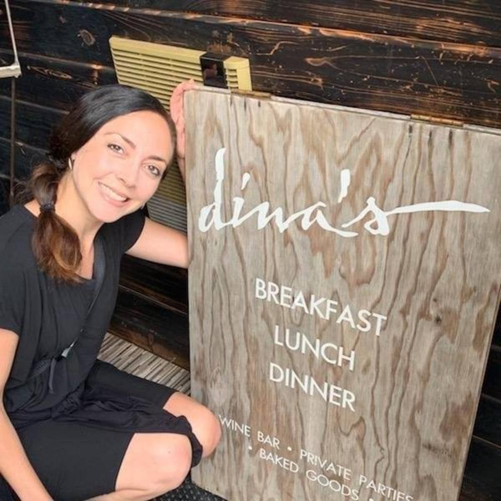 Meet your Posher, Dina